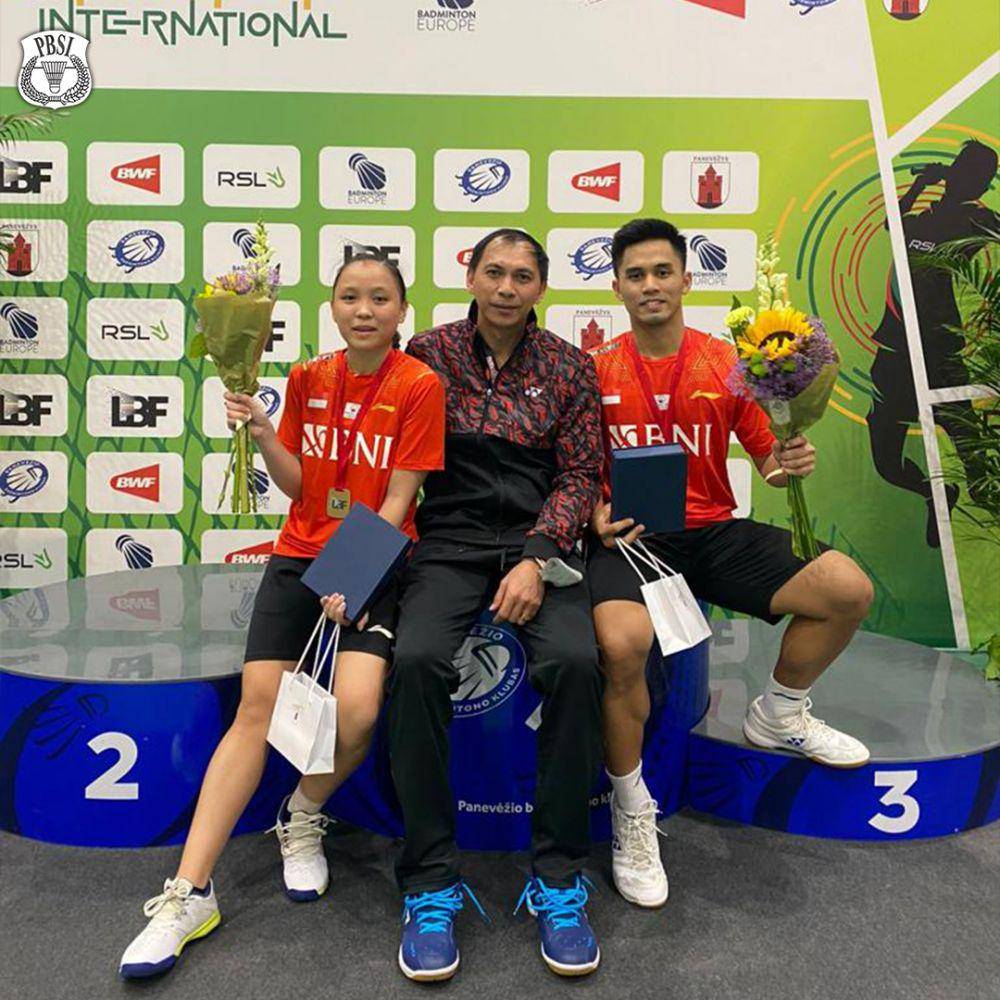 Amri Syahnawi/Winny Oktavina Kandow (instagram.com/badminton.ina)