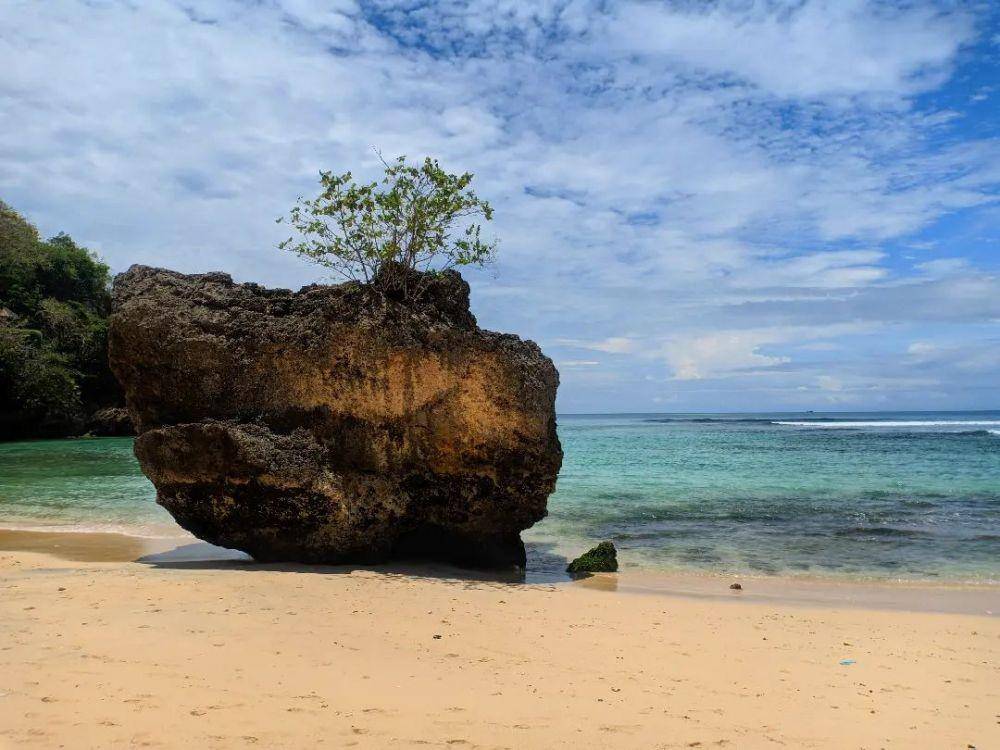 potret Pantai Padang Padang (instagram.com/ardyack)