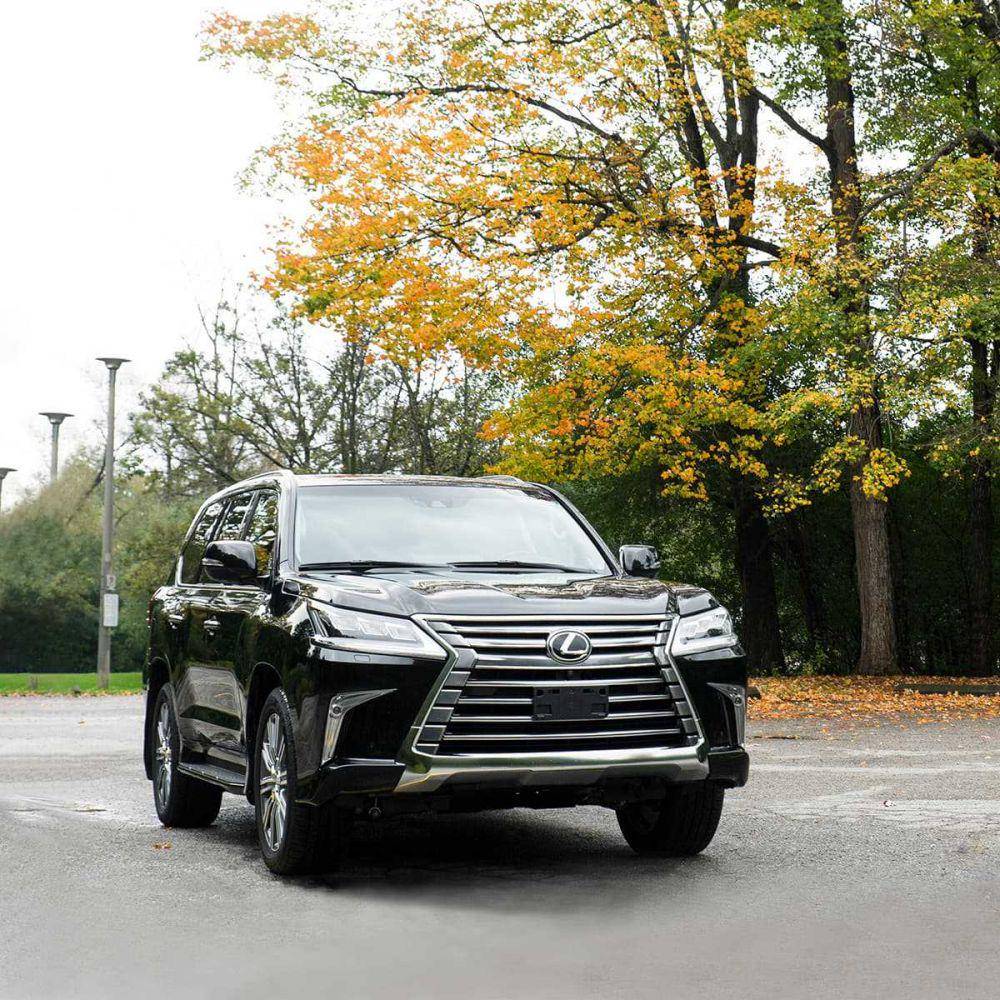Lexus LX 570 (lexus.co.id)