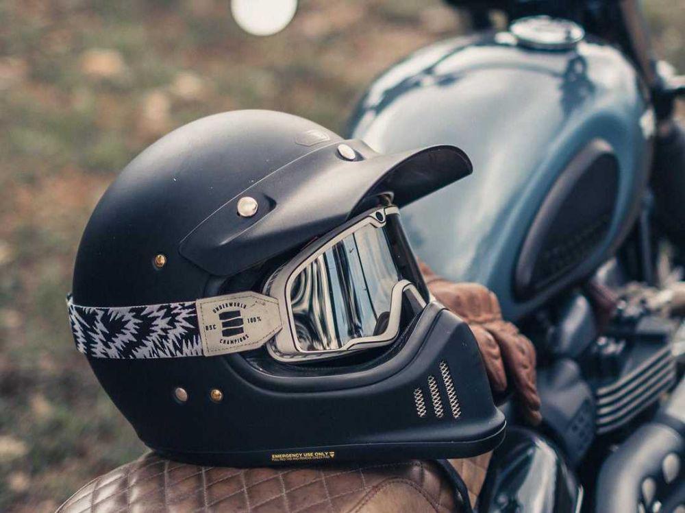 5 Rekomendasi Helm Retro, Bikin Berkendara makin Kece!