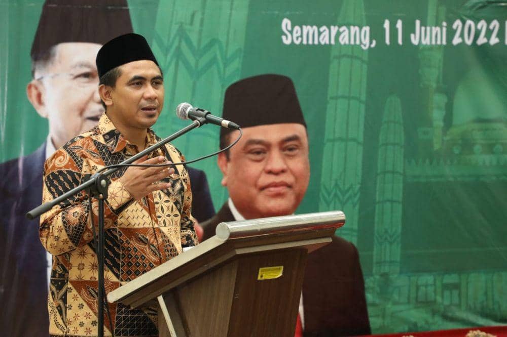 Wagub Jateng Taj Yasin Maimoen saat berbicara dalam acara pengukuhan pengurus DMI. (Dok Humas Wagub Jateng)
