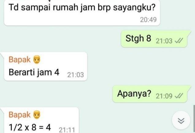 10 Chat di Grup WhatsApp Keluarga Ini Absurd Abis, Bikin Ngakak!