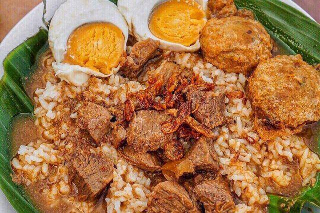 gambar nasi endul Bu Endang (instagram.com/henjiwong)