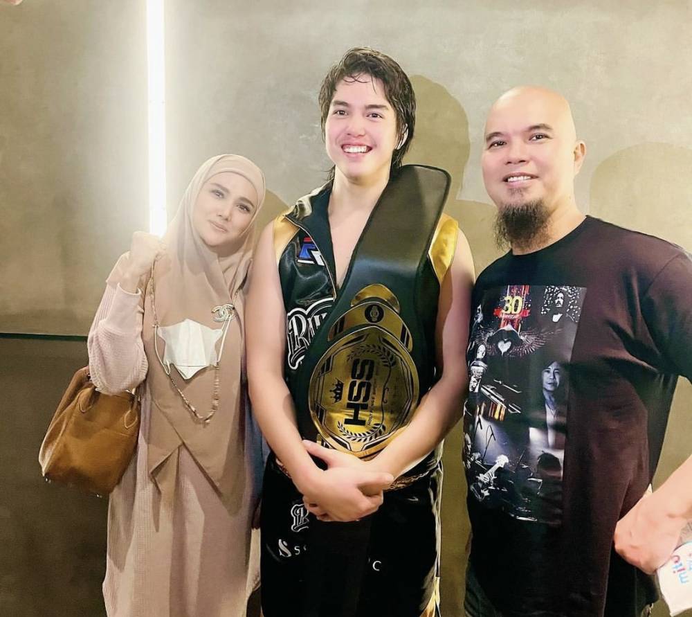 Ahmad Dhani dan Mulan Jameela di Holywings Sport Show (instagram.com/ahmaddhaniofficial)