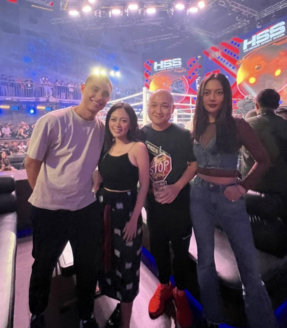 Erika Carlina dan Rachel Vennya di Holywings Sport Show (instagram.com/ivantanjaya)