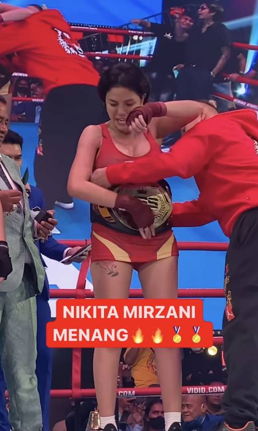 momen Nikita Mirzani dan Dinar Candy duel tinju (instagram.com/holywingssportshow)