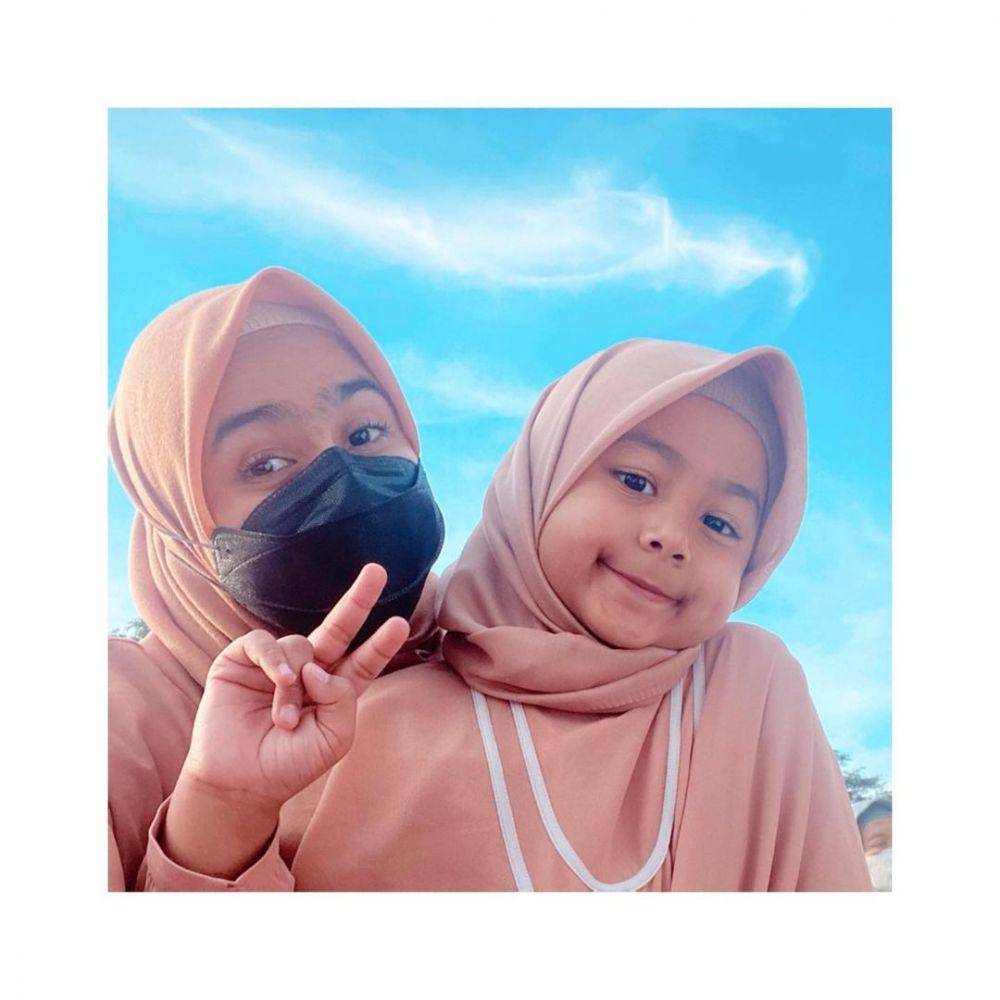 Sonya Fatmala dan Shakila Azzahra Kurniawan (instagram.com/sonyafatmala)