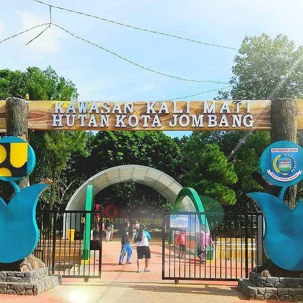 Hutan Kota Jombang (Instagram.com/tangsel.info)
