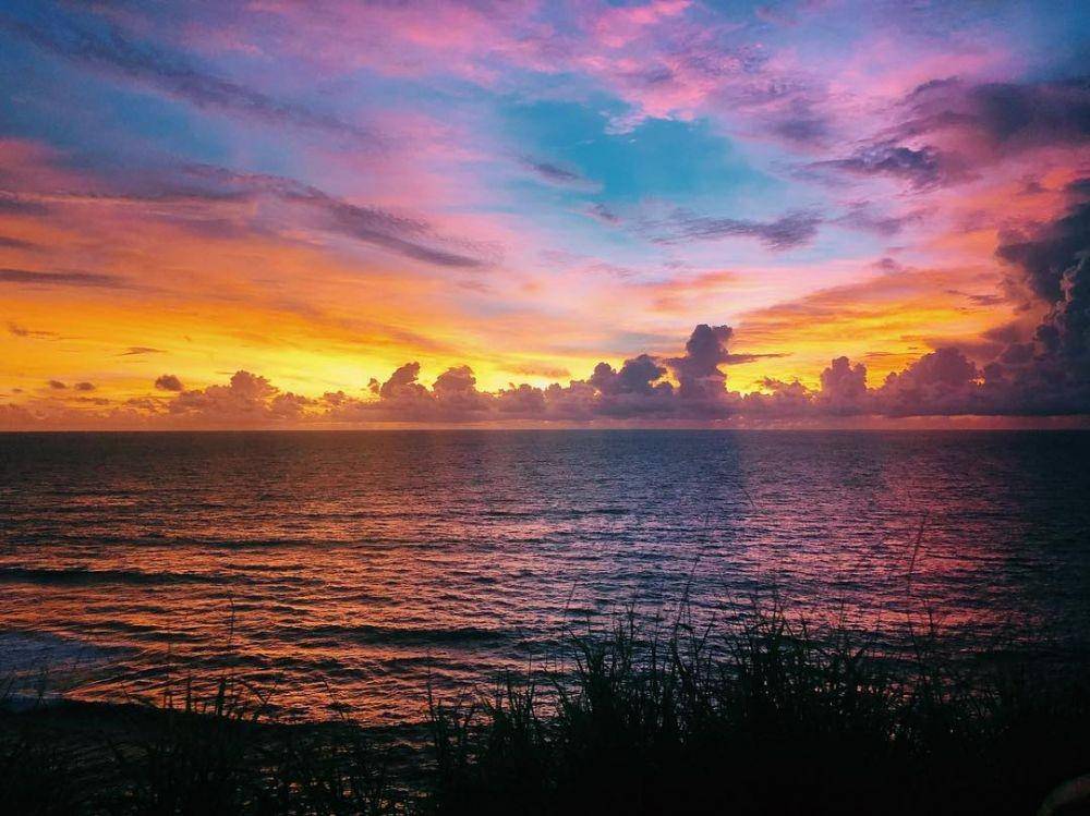 potret Pantai Padang Padang (instagram.com/brookewolfe_)