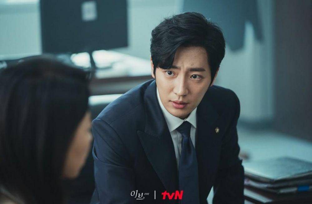Lee Sang Yeob di drama Eve (instagram.com/tvn_drama)