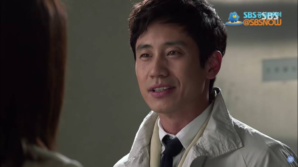 Shin Ha Kyun di drama All About My Romance (youtube.com/SBS NOW / SBS 공식 채널)