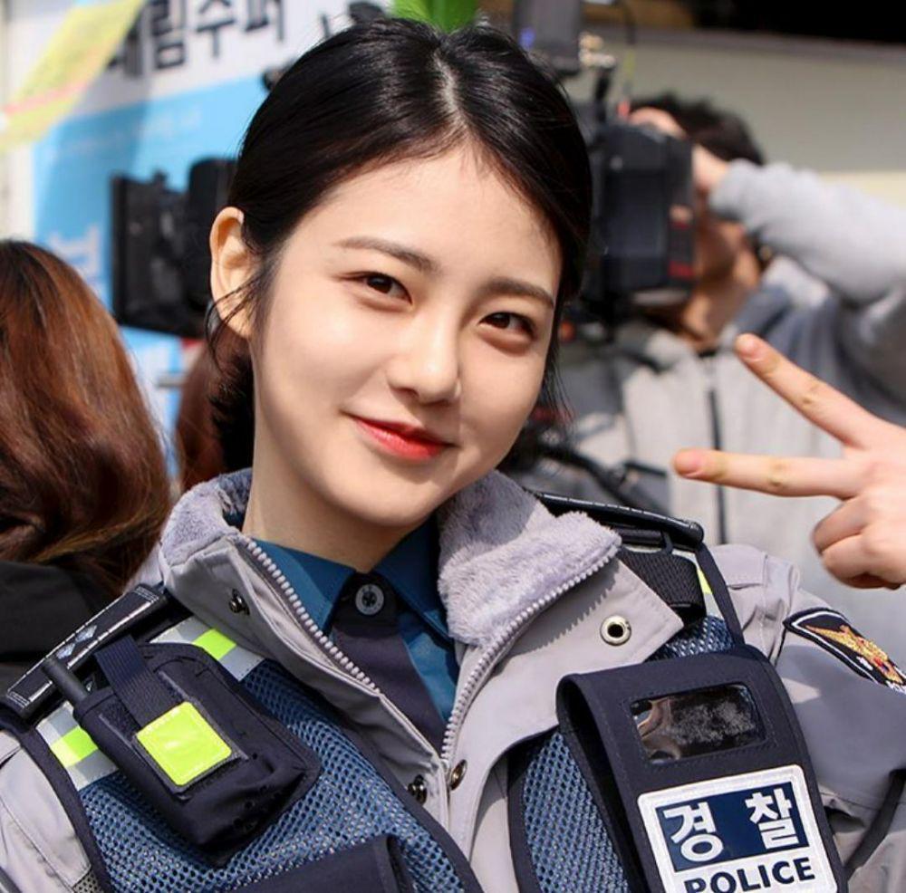 Shin Ye Eun di drama He Is Psychometric (instagram.com/jypactors_official)
