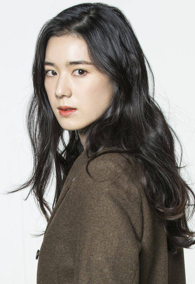 karakter Jung Eun Chae di drama Return (program.sbs.co.kr)