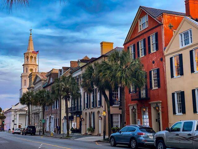 Potret kota Charleston di Carolina Selatan (unsplash.com/leonelheisenberg)