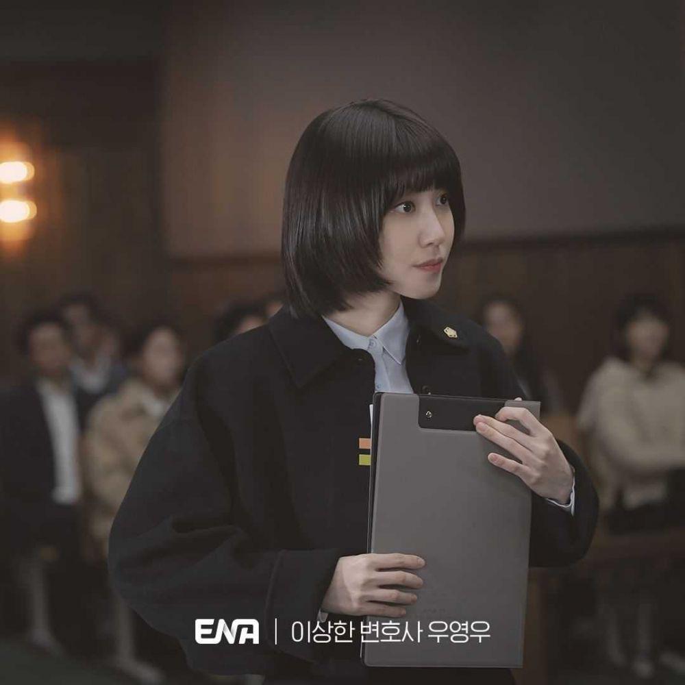 cuplikan drama Extraordinary Attorney Woo (instagram.com/channel.ena.d)