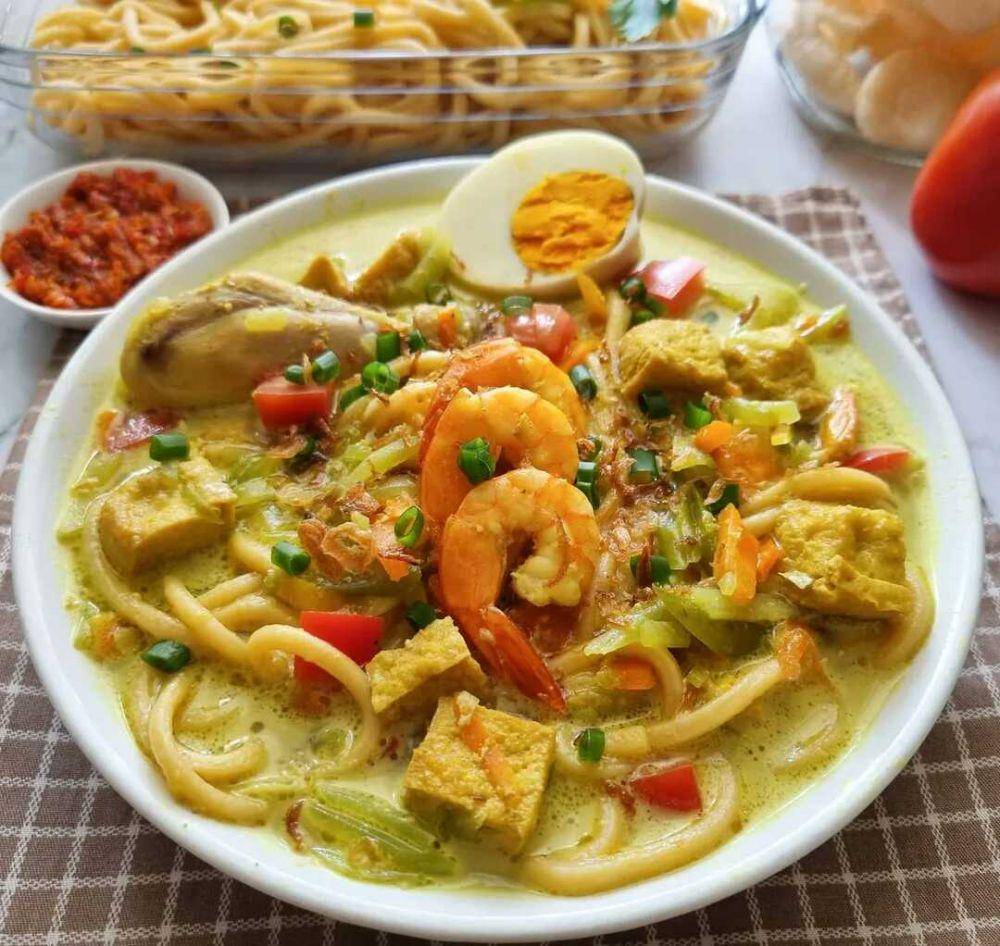 mi gomak (instagram.com/qiutin.kitchen)