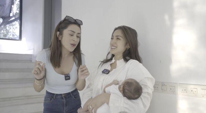 potret Selvi Kitty jenguk baby Don (youtube.com/Jessica Iskandar)
