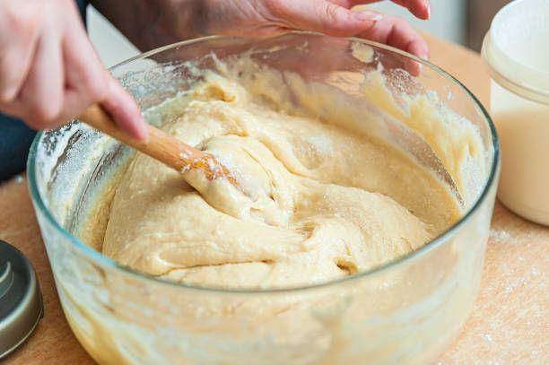 ilustrasi mencampurkan bahan kue donat (pixabay.com/ProfessionalStudioImages)