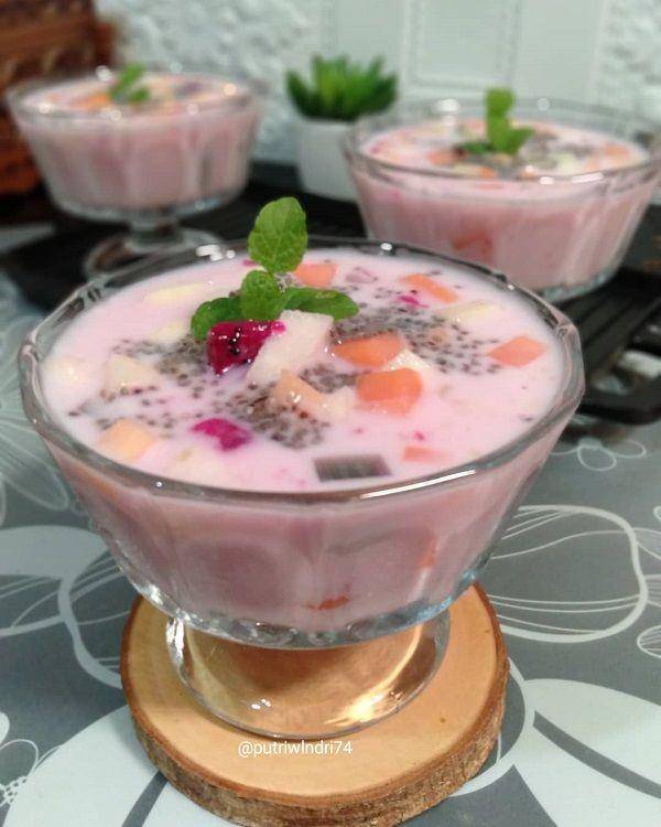Sop Buah (Instagram.com/putriwlndri74)