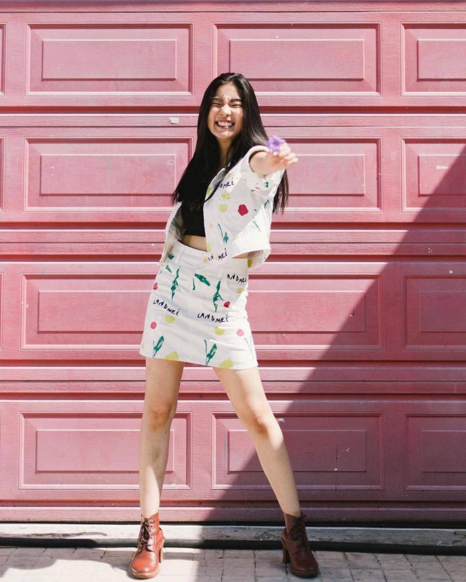 refrensi outfit feminim ala Goy Arachaporn (instagram.com/goyyog)