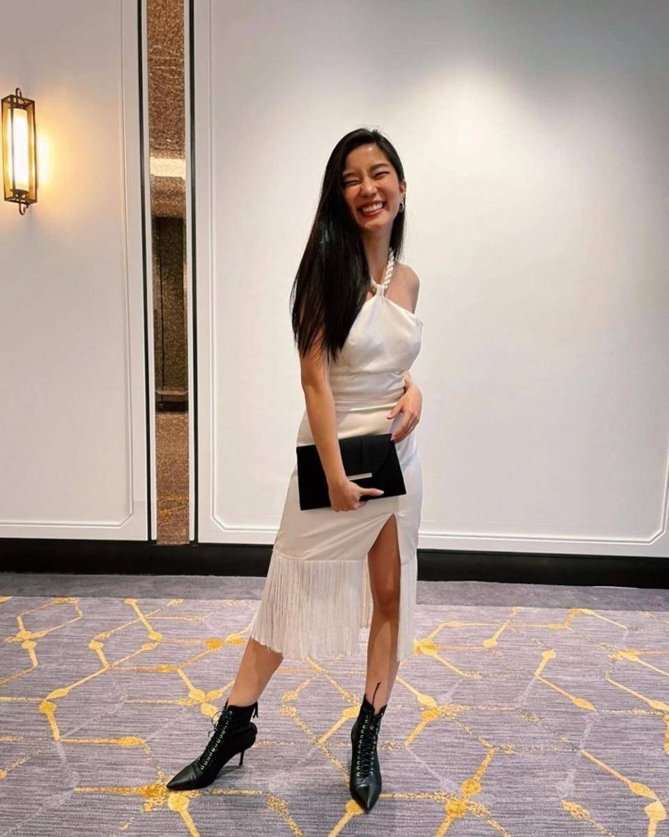 refrensi outfit feminim ala Goy Arachaporn (instagram.com/goyyog)