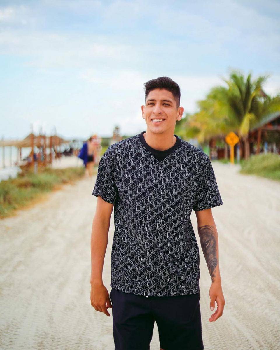 Edson Alvarez (instagram.com/edisonnalvarez)