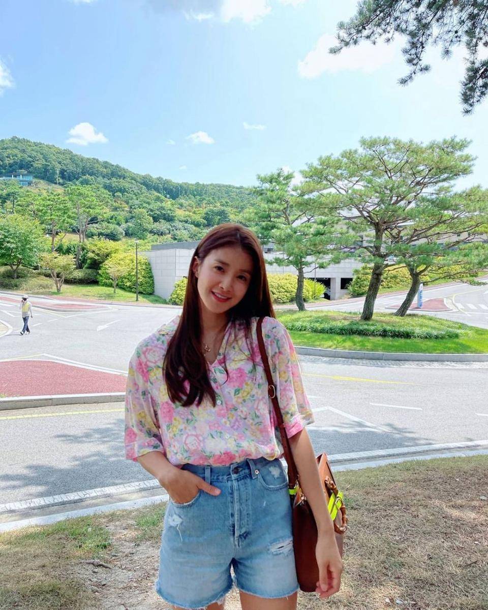 Potret Lee Si Young (instagram.com/leesiyoung38)