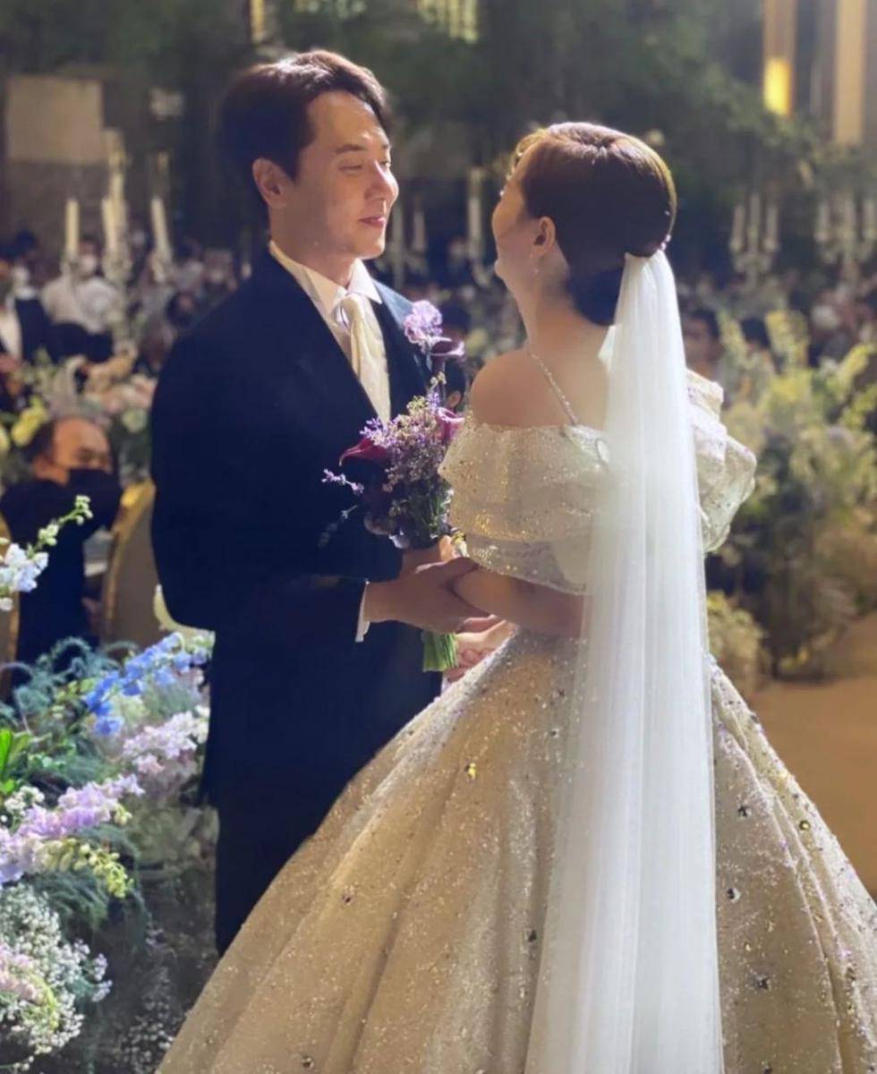 Andy Shinhwa dan Lee Eun Joo (instagram.com/lottiekyu/)
