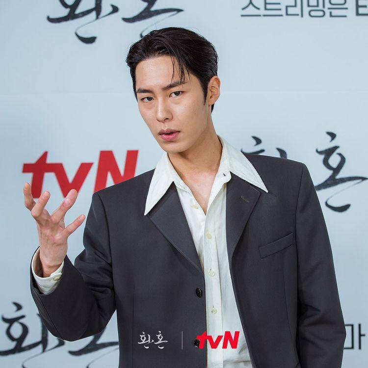 Lee Jae Wook saat Konferensi Pers Alchemy of Soul (instagram.com/tvn_drama)