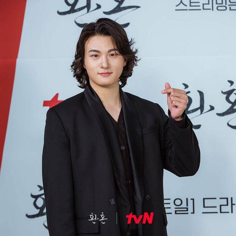 Shin Seung Ho saat Konferensi Pers Alchemy of Soul (instagram.com/tvn_drama)