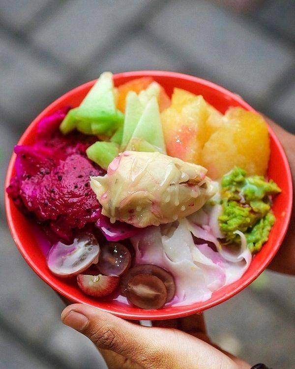 Sop Buah (Instagram.com/the.lucky.belly)