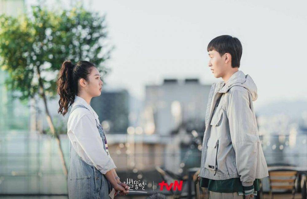 Kwon Han Sol dan Jin Ho Eun di drama Shooting Stars (instagram.com/tvn_drama)