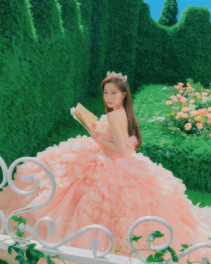 Irene Red Velvet (instagram.com/renebaebae)