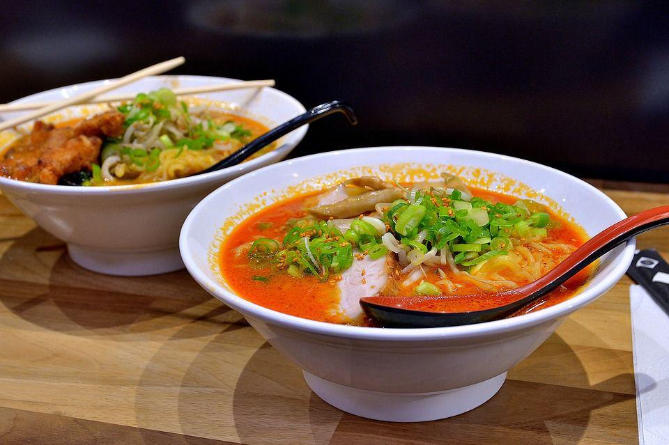 5 Hidangan Lezat dari Mi dan Kimchi yang Bikin Badan Segar