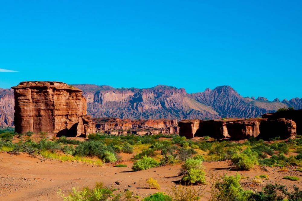 Ischigualasto and Talampaya National Parks (getbybus.com)