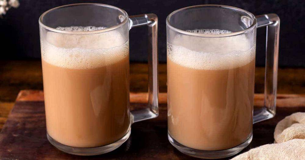 Ilustrasi teh tarik (authenticfoodquest.com)