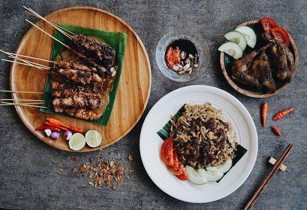 Sate Lisidu (Google.com/maps/Sate Ayam Lisidu Jr. Surabaya San Antonio)