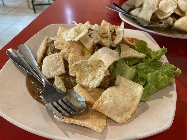 Gado - Gado Arjuna Pak Satumin (Google.com/maps/Anthony Bachtiar)