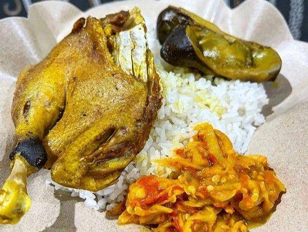 Nasi Bebek Sayank Anak Pak Yudi (Google.com/maps/Ellyzabeth Angela)