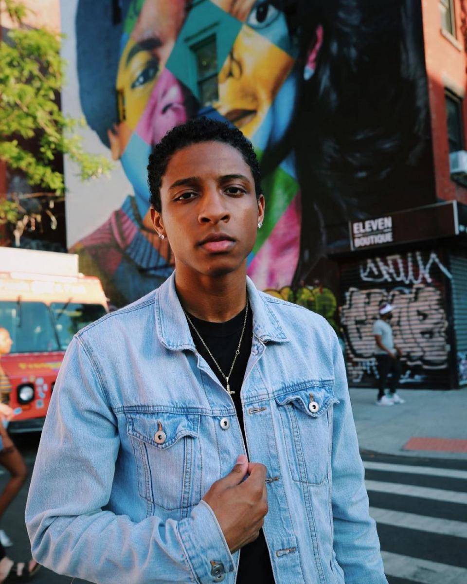 potret Myles Frost dan keluarga (instagram.com/myles.frost)