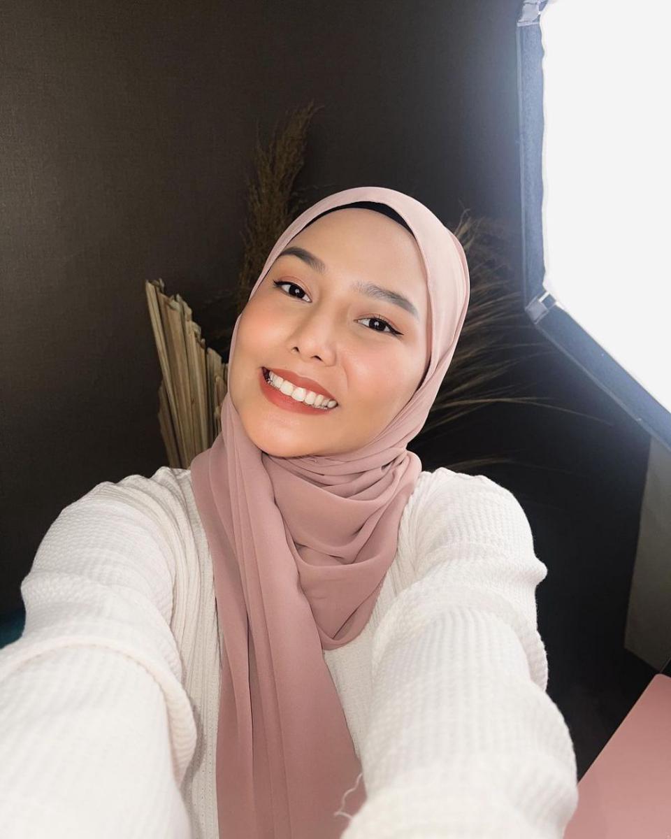Mulai Berhijab, Ini 10 Inspirasi Style Dara Arafah yang Modis Abis!