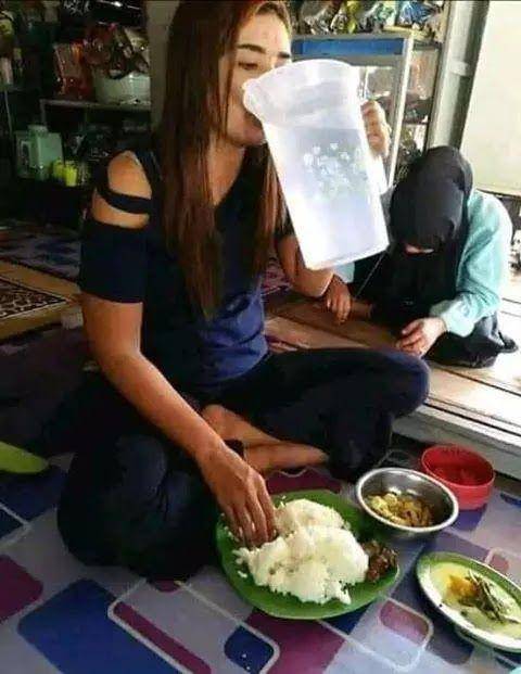 potret apes makanan hajatan (instagram.com/redaksiana)