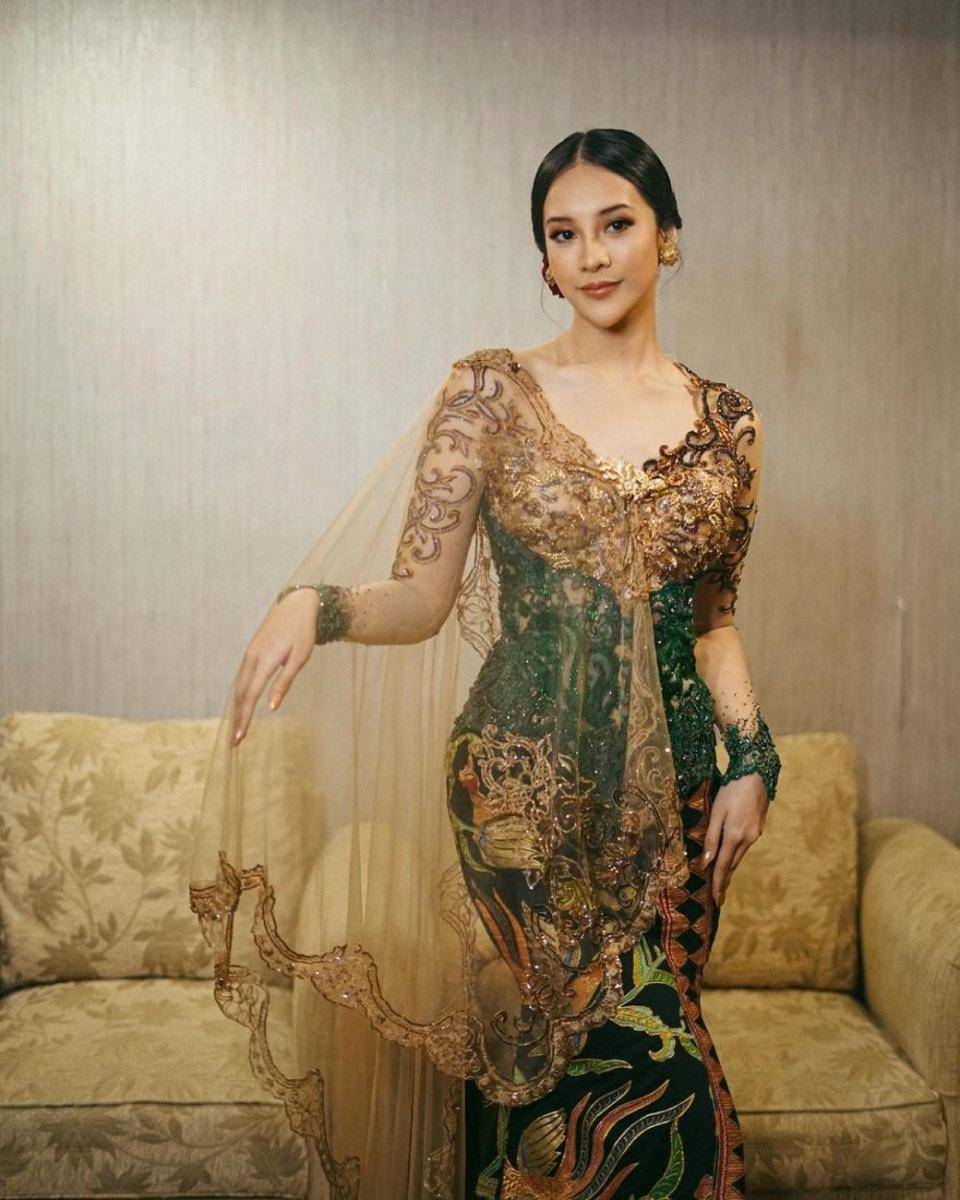 Anya Geraldine. (instagram.com/anyageraldine)