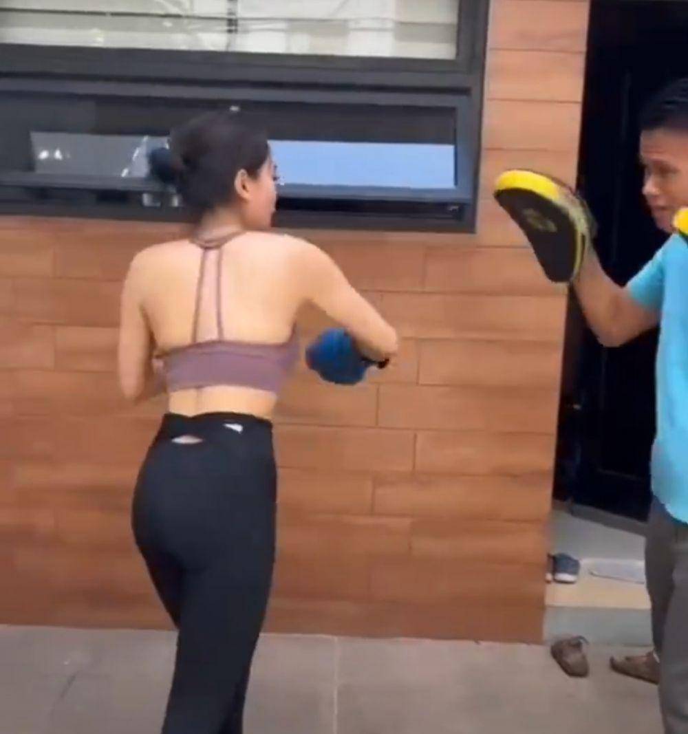 Wika Salim berlatih Muay Thai. (instagram.com/aragym_paja)