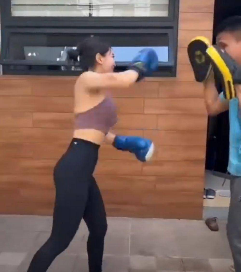 Wika Salim berlatih Muay Thai. (instagram.com/wikasalim)
