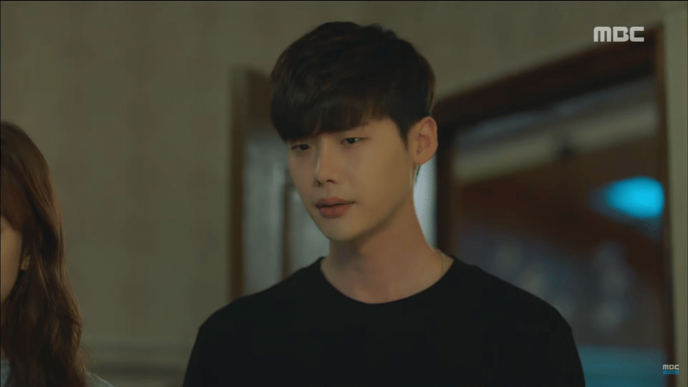 Lee Jong Suk di drama W: Two Worlds (youtube.com/MBCdrama)