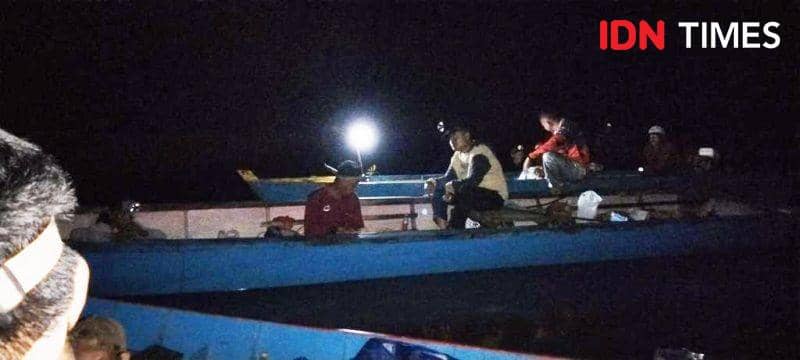 Pencarian korban diterkam buaya Kamaruddin di Sungai Mentawir PPU hingga malam hari (IDN Times/Ervan)