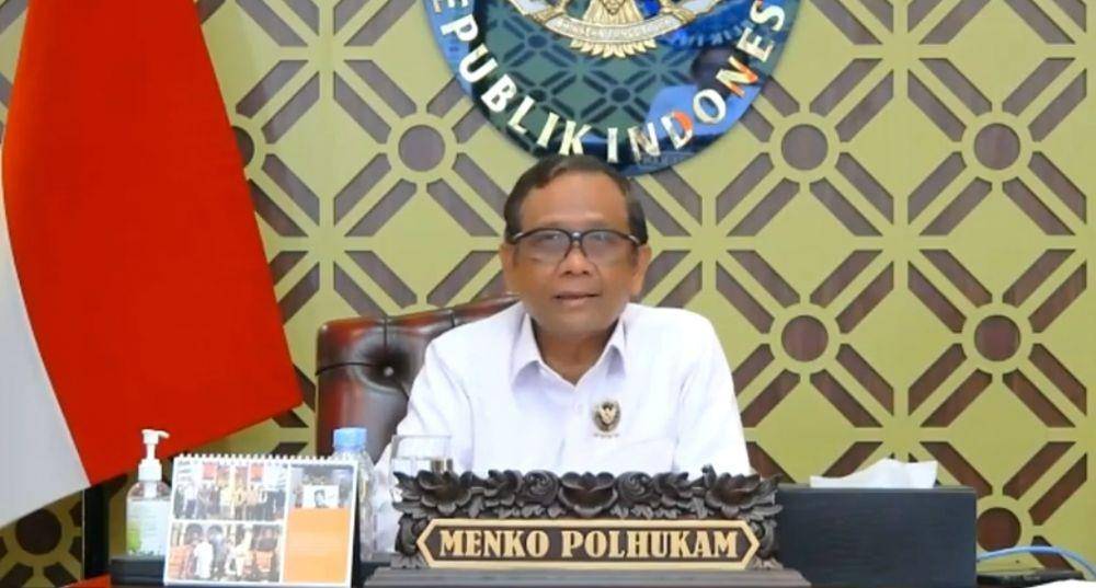 Menteri Koordinator bidang politik, hukum dan keamanan, Mahfud MD ketika memberikan keterangan pers pada Kamis, 16 Juni 2022. (Tangkapan layar YouTube Kemenkopolhukam)