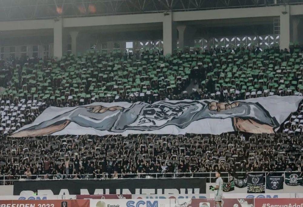 Suporter PSS Sleman saat pertandingan vs Persita Tangerang Piala Presiden. (Instagram/@psssleman)