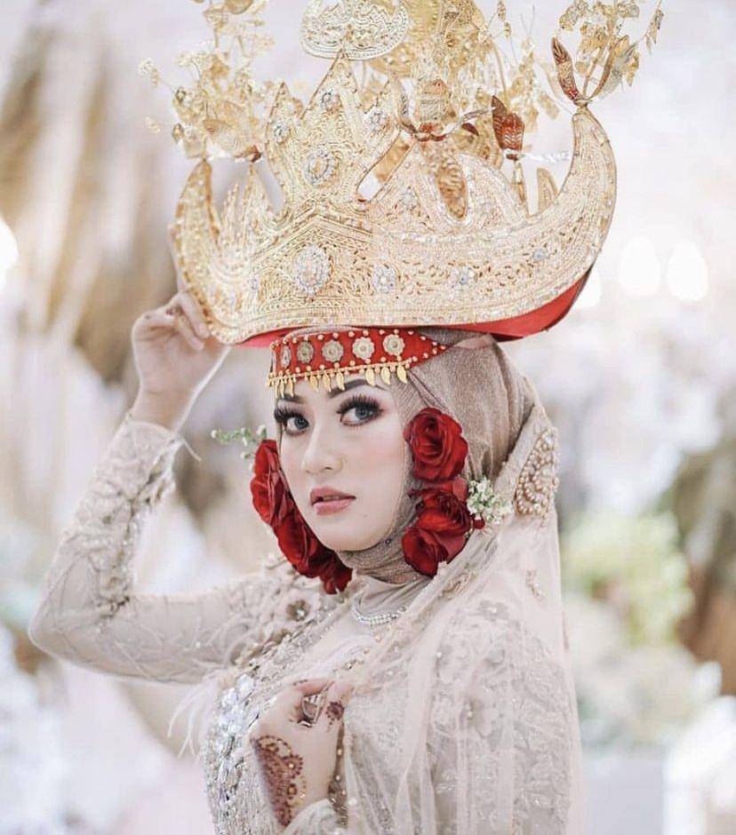 Siger Lampung. (Instagram/yessichabelle).